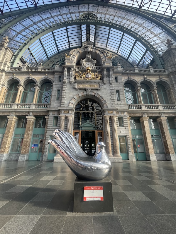 Antwerpen train station arrival. You must go to the top floor to see this and you know I did lol.