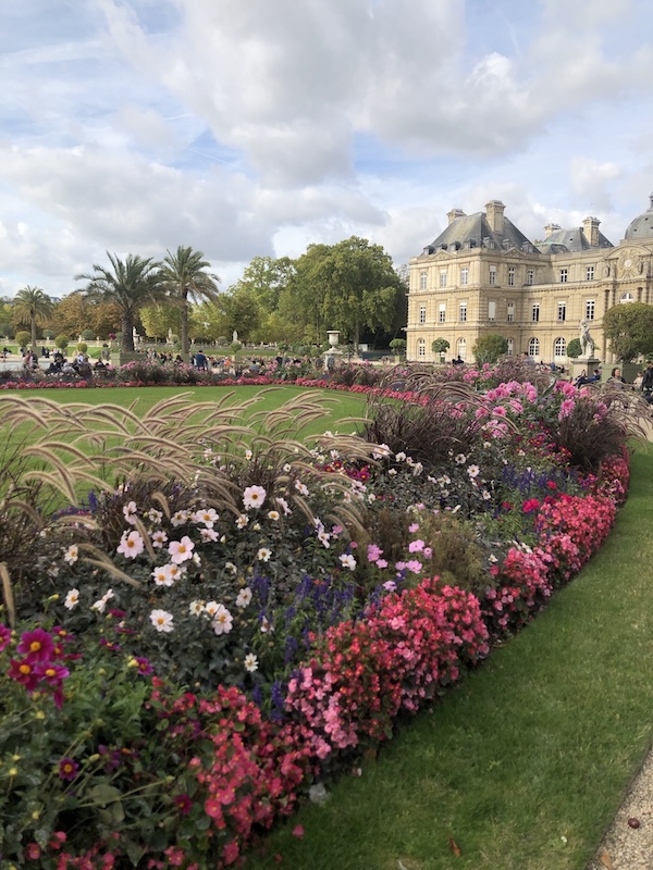 New Moon of Taurus. Health. Wealth. Stability. So..what are you building? Does it serve all? Jardin du Luxembourg, Paris.