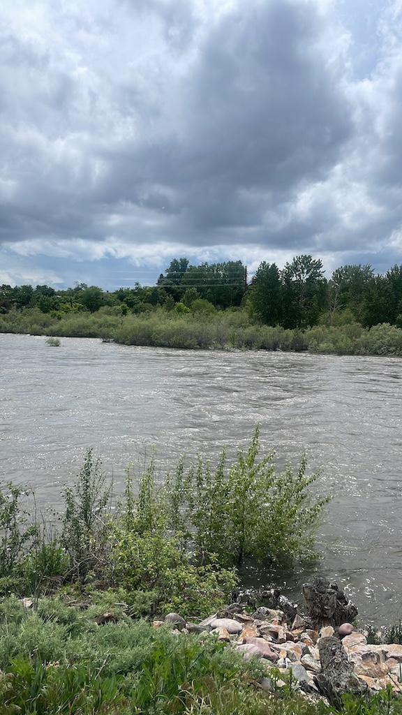 Clark Fork River Missoula Montana — a river runs through it travel guide. Photo: Leah Gillis, Missoula Montana 2026